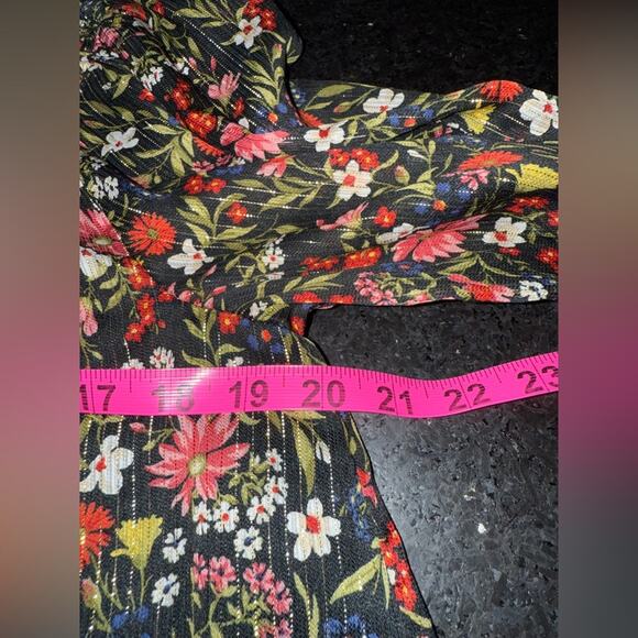 NWOT Old Navy Smocked Floral Metallic Shine Peasant Blouse in Black Multi SZ M - Picture 11 of 12